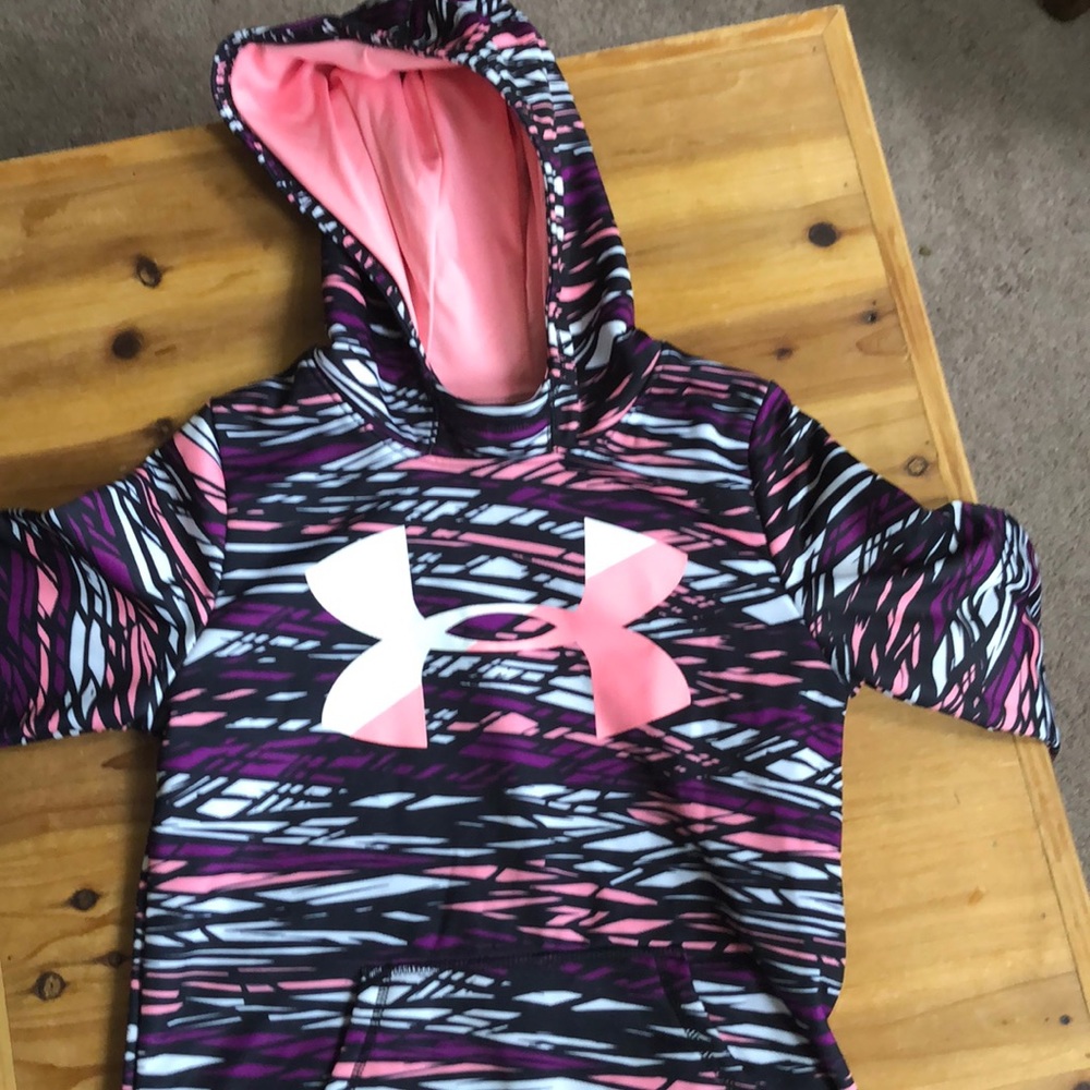 Girls Under Armour sweatshirt